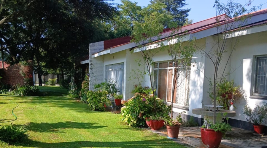6 Bedroom Property for Sale in Parys Free State